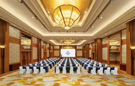 Hilton Chongqing - 15