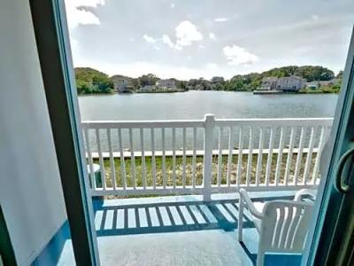 Seashire Inn & Suites - 32