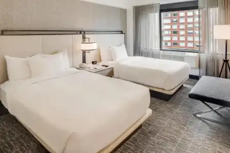 DoubleTree by Hilton & Suites Jersey City - 51