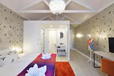 1552 Boutique - 24