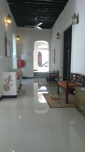Tausi Palace - 29