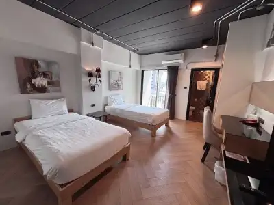 Diary Suite - 32