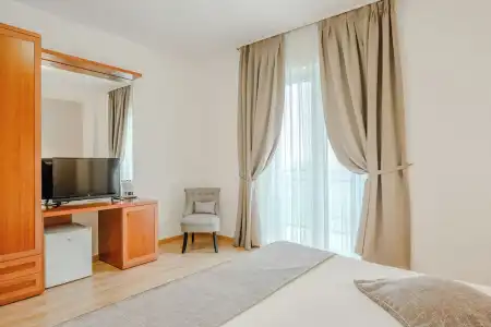 Nuova Barcaccia - 81