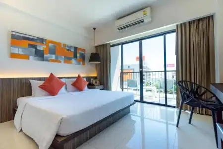 J Residence - 65