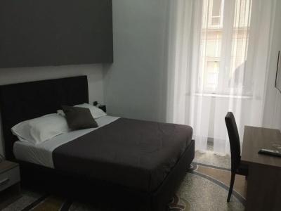 MB95 Mezzocannone Luxurious B&B - 37