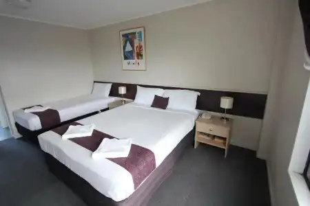 Motel 80 - 22