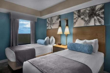 Breakers Resort - 2