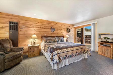 Nicky's Resort - 105