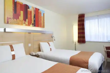 Holiday Inn Express Cambridge by IHG - 1