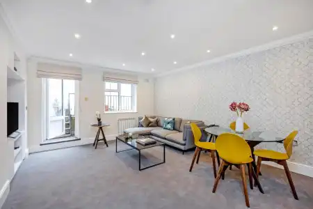 Queensgate Court - 44