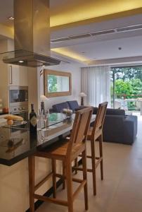 Pearl of Naithon - 102