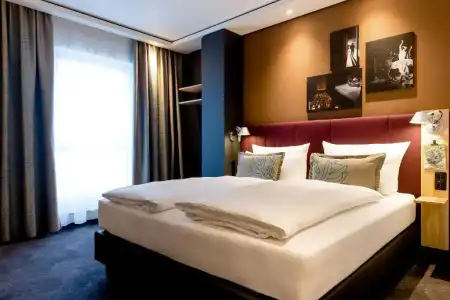 Motel One Stuttgart-Mitte - 51
