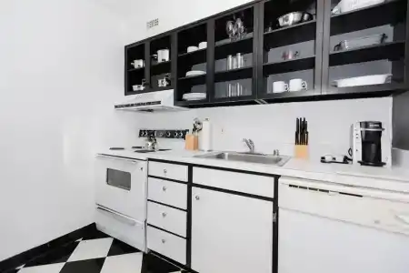 2500 Penn, a Placemakr Experience - 28