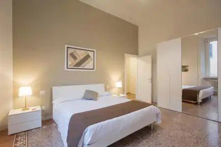 Regis Condo - 114