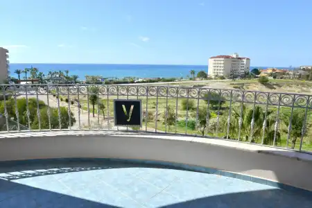 Eva Beach - 20