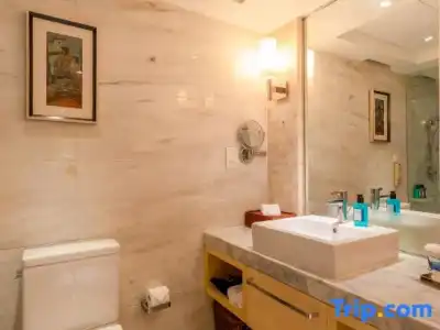 Zhejiang Business - 99