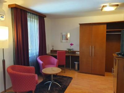 Via Roma - 81