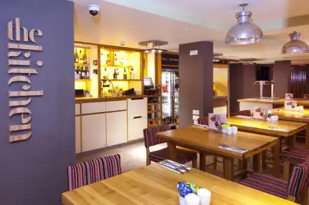 Premier Inn London Leicester Square - 20