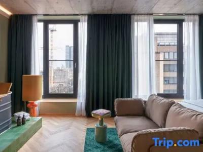 Gekko House, Frankfurt, a Tribute Portfolio - 118