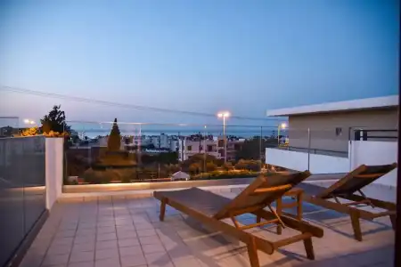 Iraklis Studios & Apartments - 69