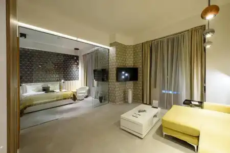 Karoly Corner Residences - 105