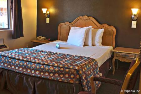 Anaheim Discovery Inn and Suites - 60