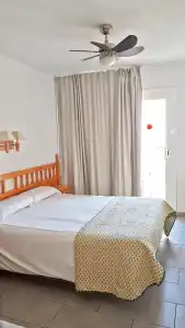 Hostal Isabel - 41