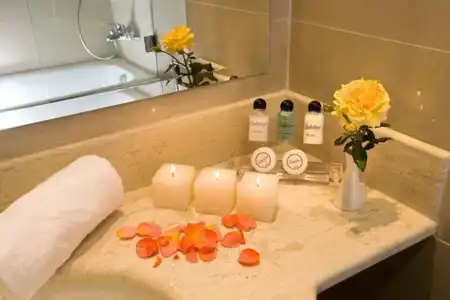 Lakitira Suites - 9