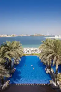 Mövenpick Jumeirah Lakes Towers - 2