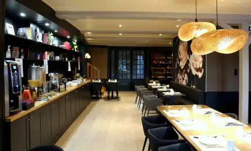 Best Western Le Cheval Blanc - Vieux Port - 23