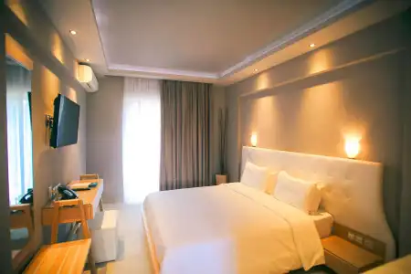 Royal and Suites - 76
