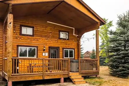 Glacier House Resort - 36