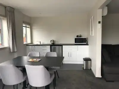 Autoline Queenstown Motel - 42