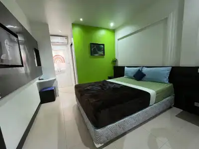 Colorize Boutique - 44