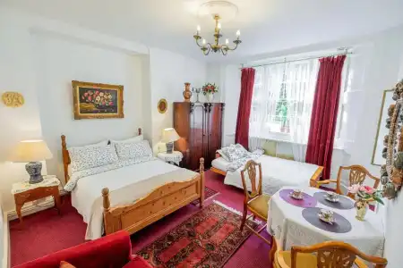 Dawson Place, Juliette's Bed and Breakfast - 23