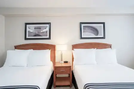 Sandmans & Suites Calgary West - 37