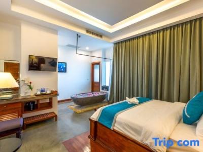 The Tito Suite Residence - 123