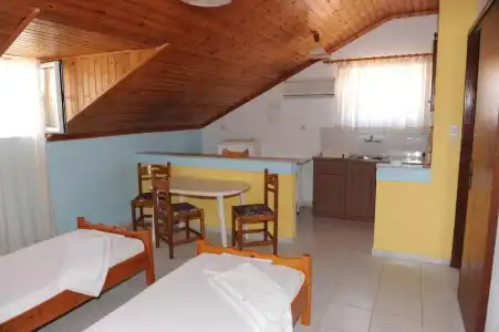 Baywatch Apartments - 5