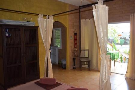Sanuk bungalows - 24
