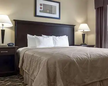 MainStay Suites Bismarck - 26