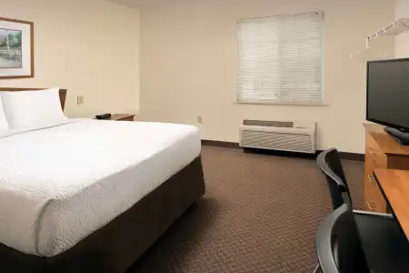 WoodSpring Suites San Antonio South - 4