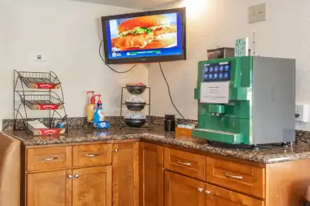 Coconut Cove All-Suite - 22