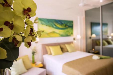 Rastoni Athens Suites nearAcropolis at Tsatsou Street - 2