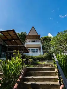 Cocohut Beach Resort - 0