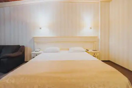 Premier Geneva - 33