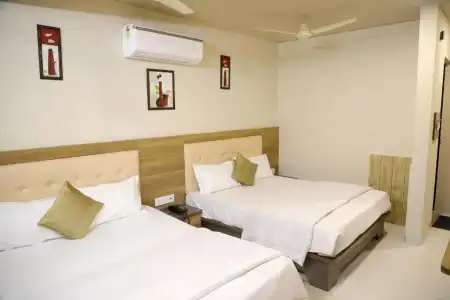 Star Inn - 50