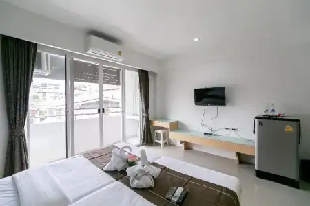 Ruan Plaisoi Apartment by ZUZU - 13
