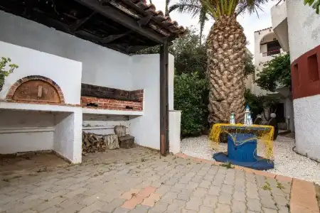 Irilena Apartments Gournes by Checkin - 12