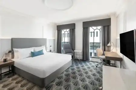 The Savoy on Little Collins Melbourne - 11