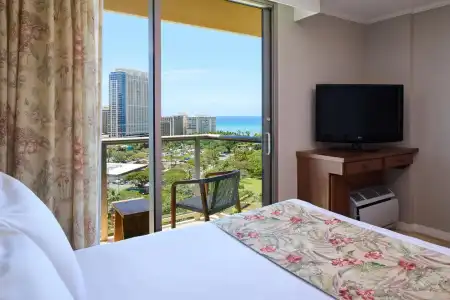 Luana Waikiki & Suites - 29
